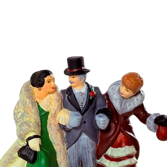 Dept 56 On To The Show Hand-Painted Ceramic Christmas Village Figurine - Picture 4 of 10